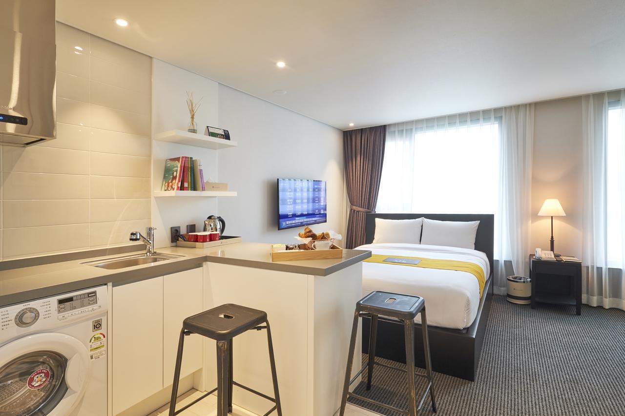 Chason Hotel The Smile ซอกวีโพ ภายนอก รูปภาพ