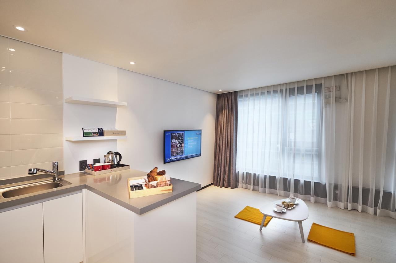 Chason Hotel The Smile ซอกวีโพ ภายนอก รูปภาพ